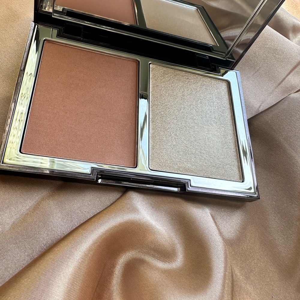 Wayne Goss The Weightless Veil Blush Palette in Sweet Wildflower